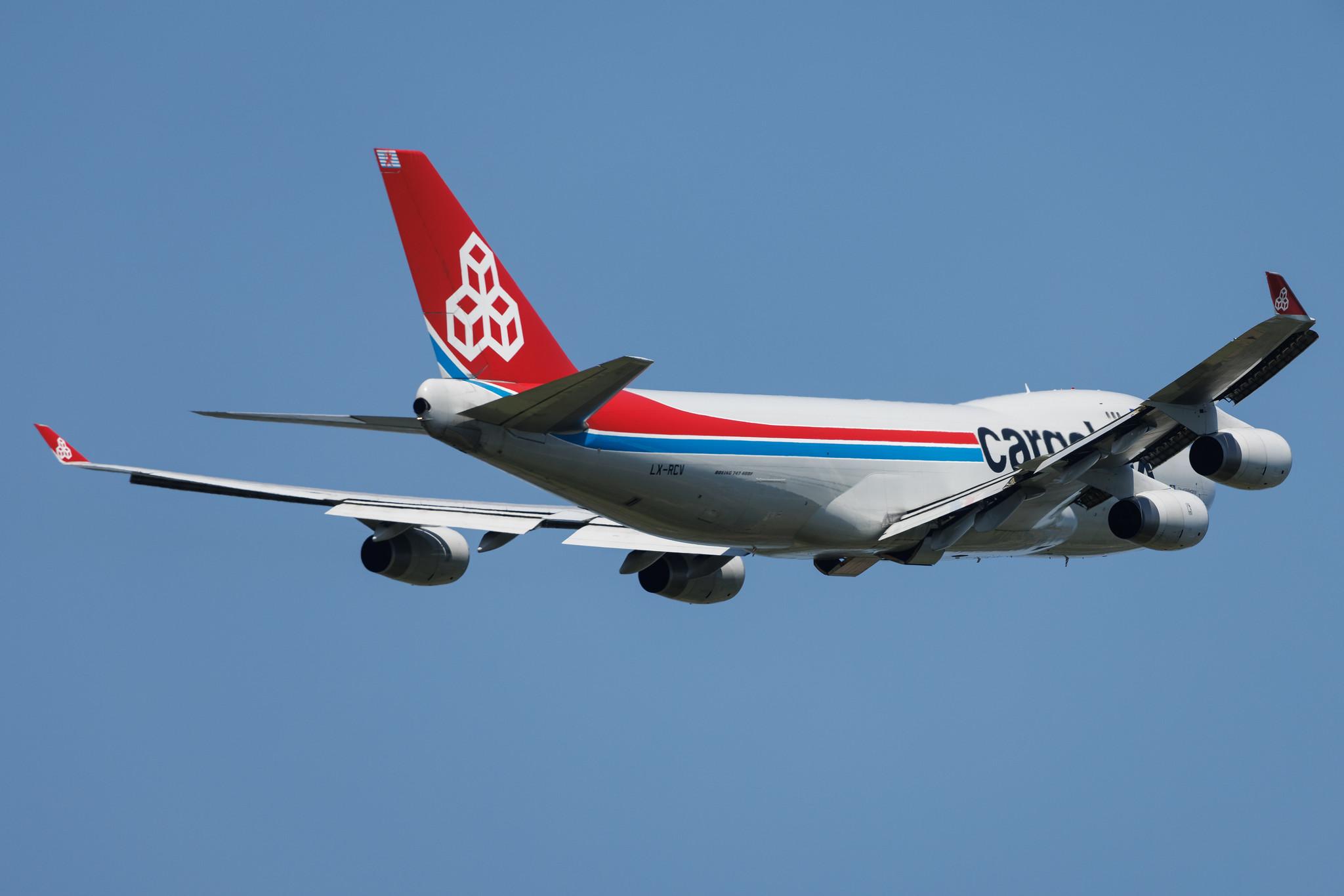 Luxembourg Findel Airport: Cargolux (CV / CLX) | Boeing 747-4R7F B744 | LX-RCV | MSN 30400