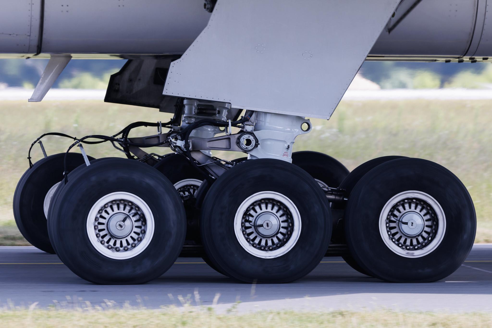 Luxembourg Findel Airport: Qatar Cargo (QR / QTR) | Operator: Qatar Airways | Boeing 777-FDZ B77L | A7-BFB | MSN 36100