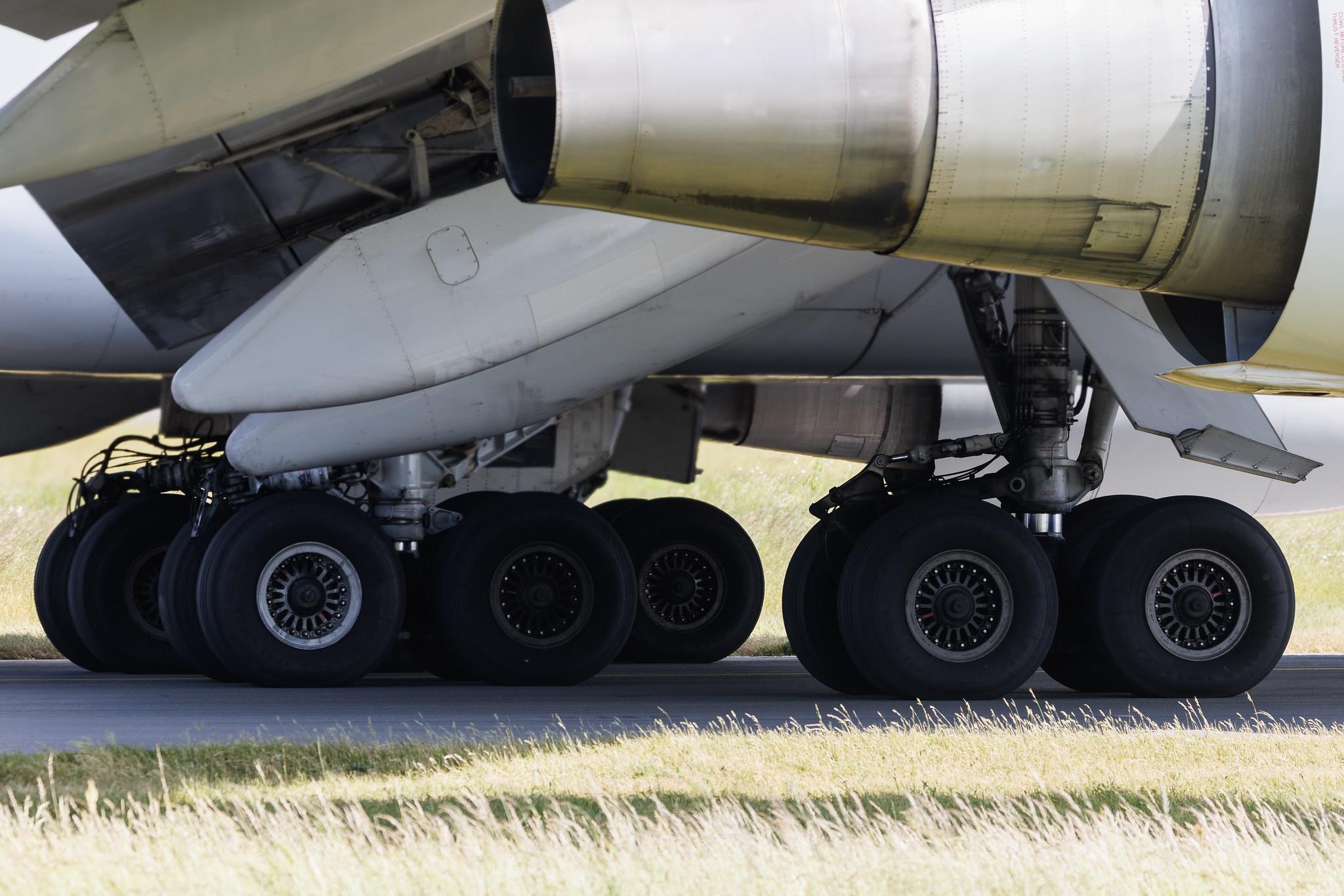 Luxembourg Findel Airport: Cargolux (CV / CLX) | Boeing 747-4HAF(ER) B744 | LX-KCL | MSN 35236