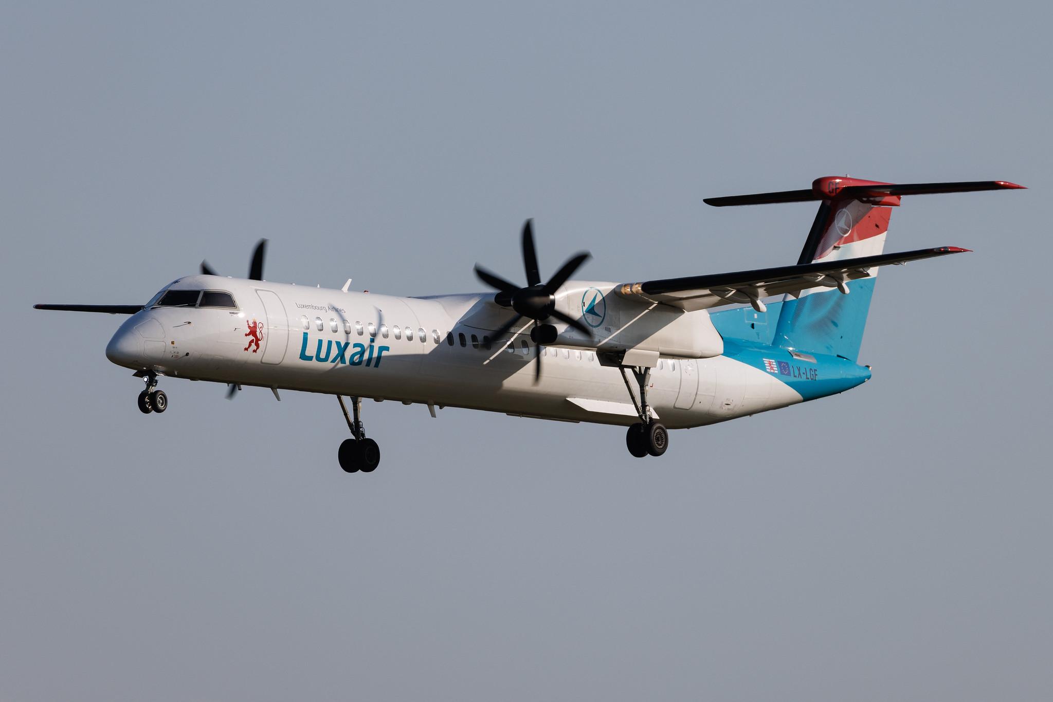 Luxembourg Findel Airport: Luxair (LG / LGL) | De Havilland Canada Dash 8-400 DH8D | LX-LGF | MSN 4349