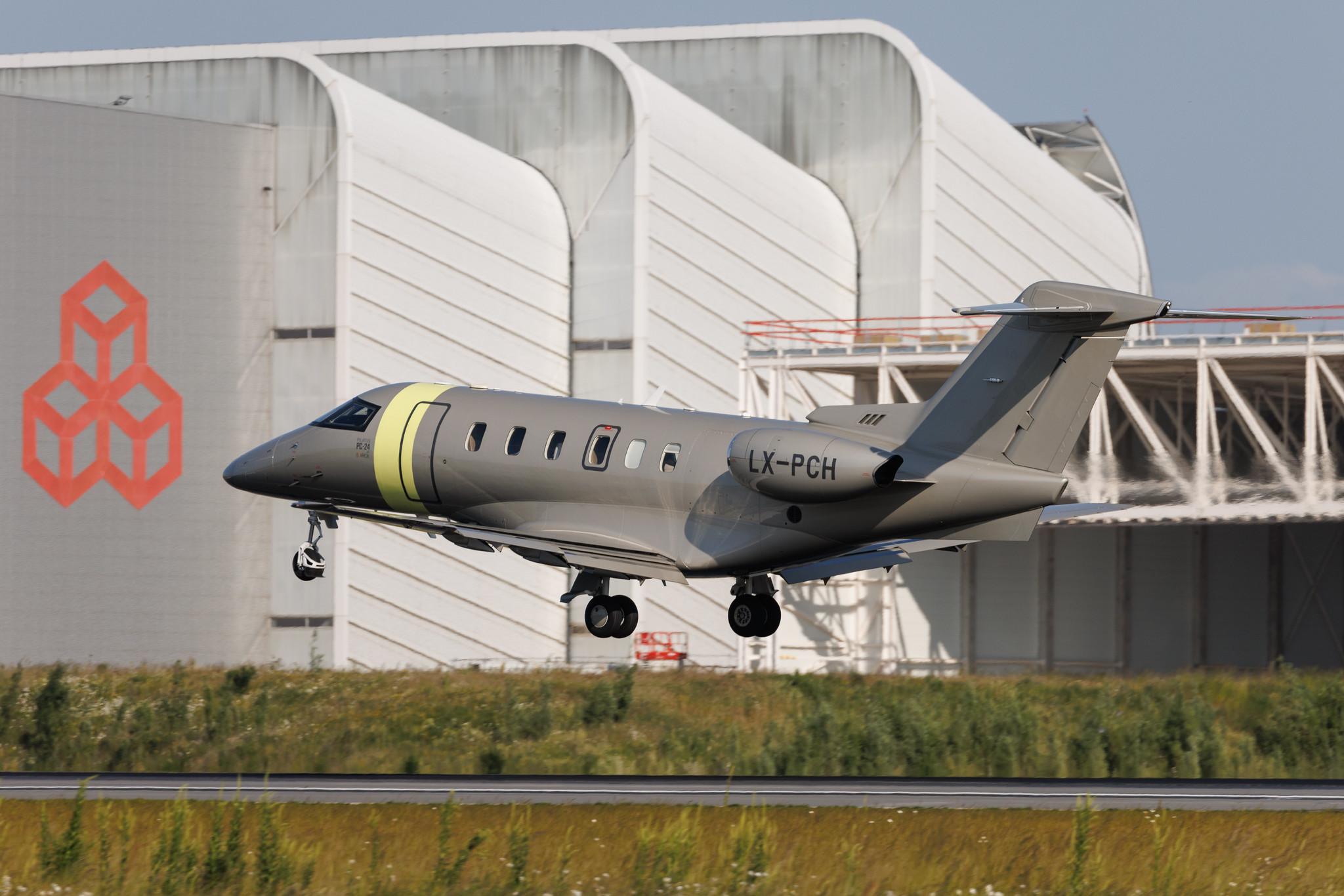 Luxembourg Findel Airport: Jetfly Aviation (/ JFA) | Pilatus PC-24 PC24 | LX-PCH | MSN 255