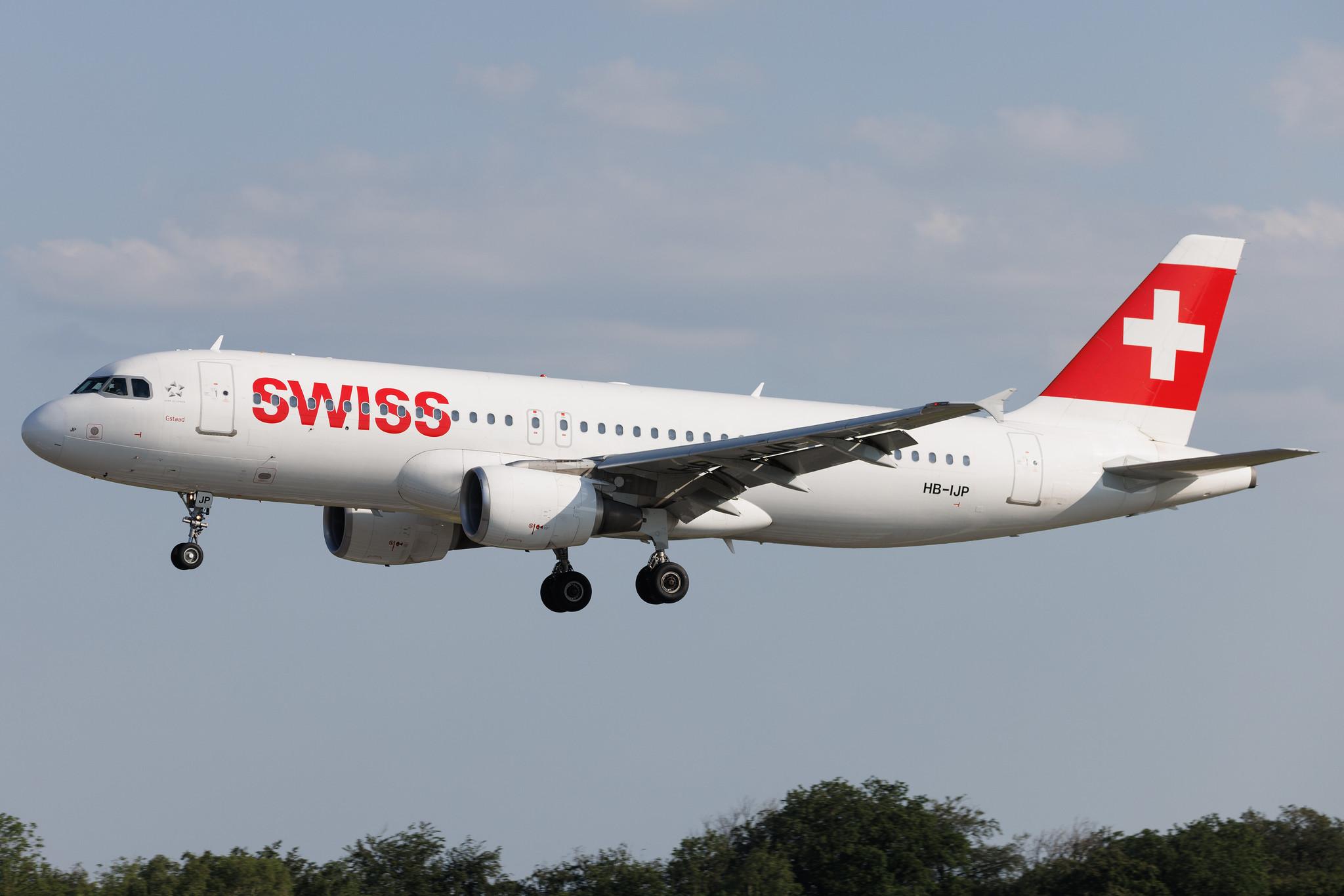 Luxembourg Findel Airport: Swiss (LX / SWR) | Airbus A320-214 A320 | HB-IJP | MSN 0681