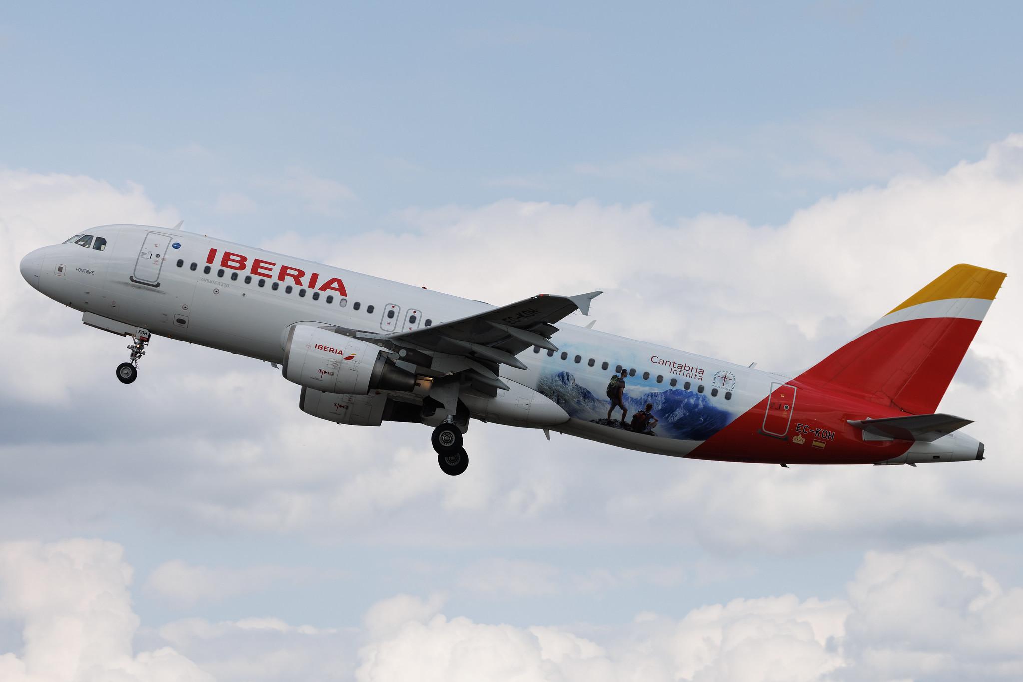Hamburg Airport: Iberia (IB / IBE) | Airbus A320-214 A320 | EC-KOH | MSN 2248