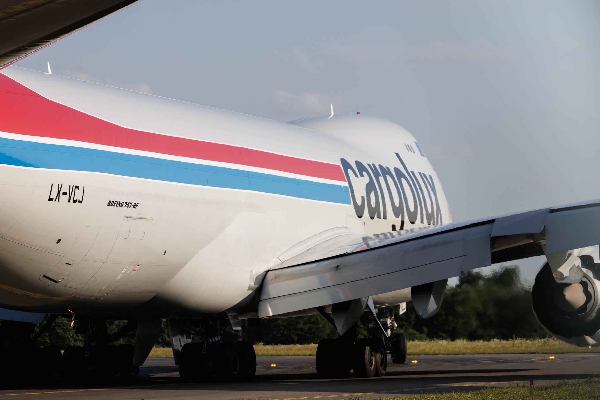 Luxembourg Findel Airport: Cargolux (CV / CLX) | Boeing 747-8R7F B748 | LX-VCJ | MSN 38077