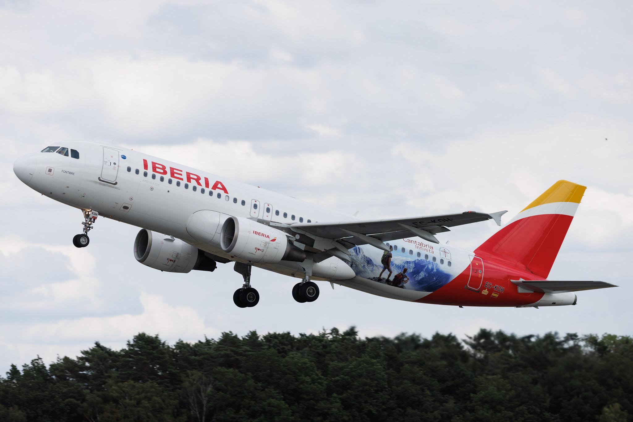 Hamburg Airport: Iberia (IB / IBE) | Airbus A320-214 A320 | EC-KOH | MSN 2248