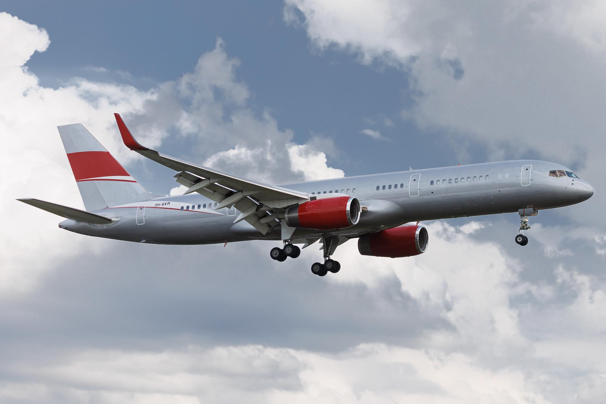 Hamburg Airport: JetMagic | Boeing 757-23A B752 | 9H-AVM | MSN 24527