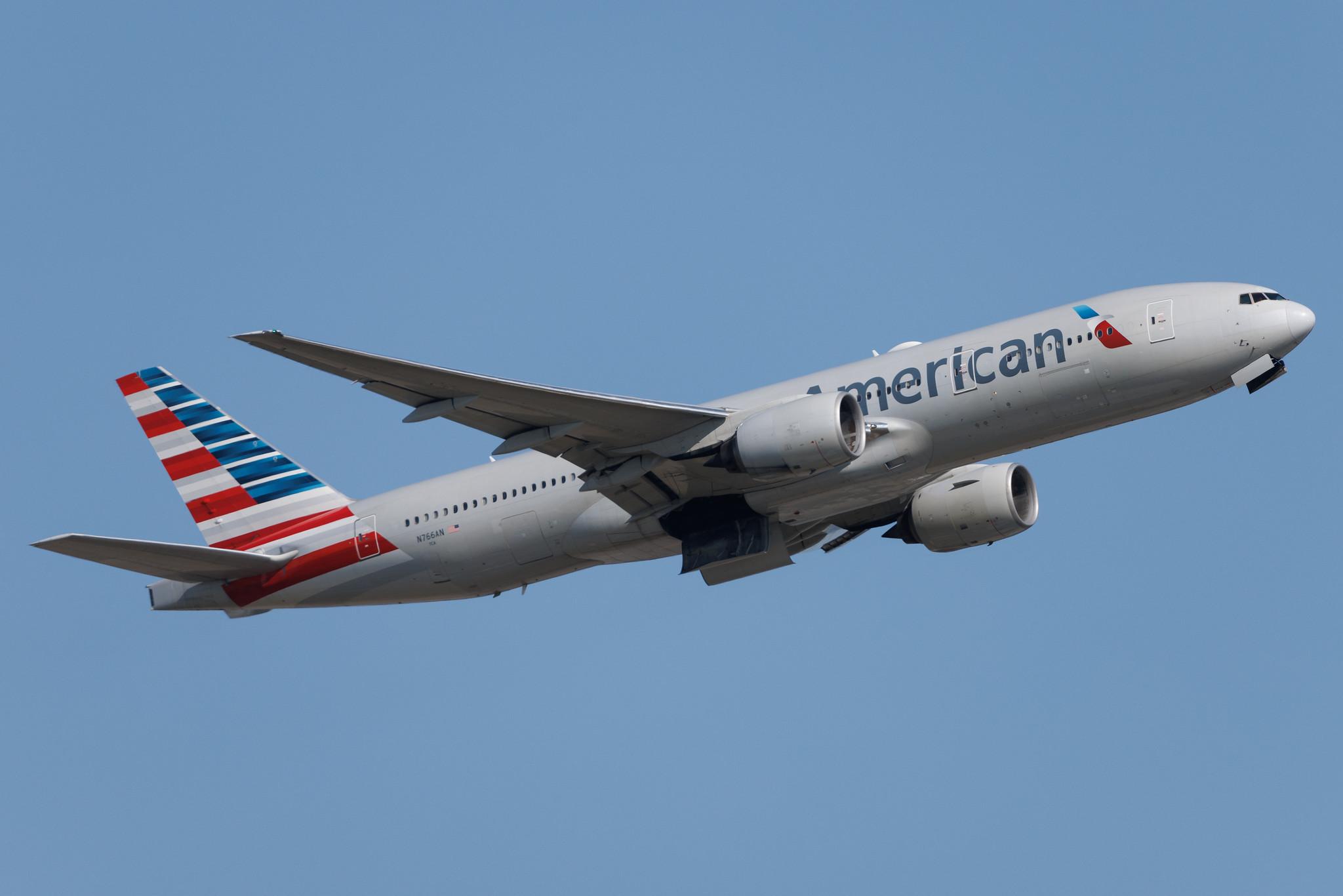 Frankfurt Airport: American Airlines (AA / AAL) | Boeing 777-223(ER) B772 | N766AN | MSN 32880