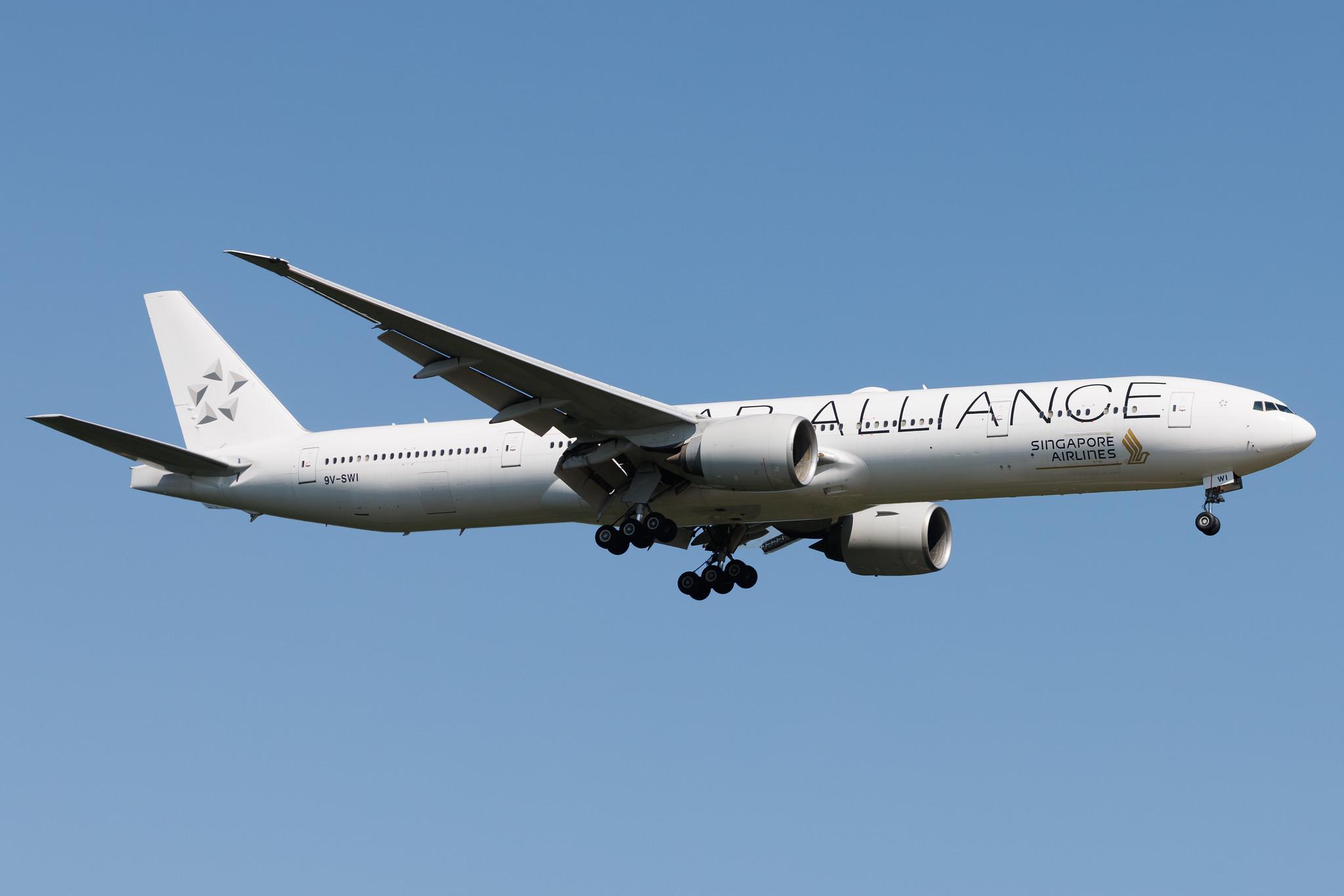 Frankfurt Airport: Singapore Airlines (SQ / SIA) | Livery: Star Alliance livery | Boeing 777-312(ER) B77W | 9V-SWI | MSN 34574