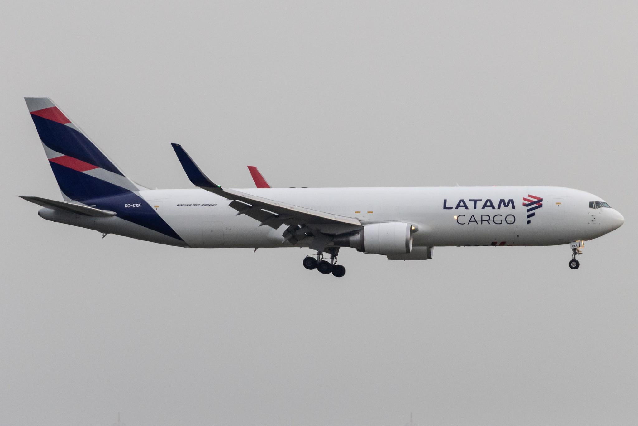 Frankfurt Airport: LATAM Cargo (UC / LCO) | Operator: LATAM Cargo Colombia | Boeing 767-316(ER)(BCF) B763 | CC-CXK | MSN 37802