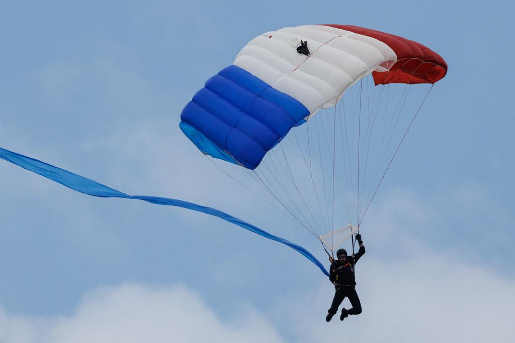 ANTIDOTUM Airshow Leszno: Fallschirmspringer