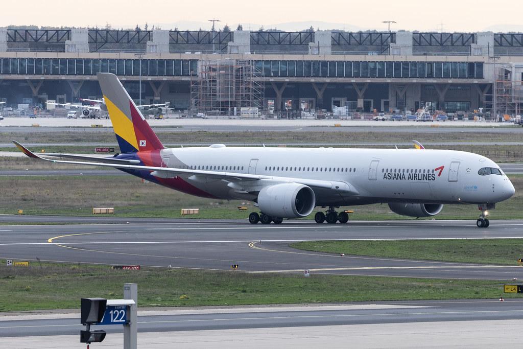 Frankfurt Airport: Asiana Airlines (OZ / AAR) | Airbus A350-941 A359 | HL8079 | MSN 117