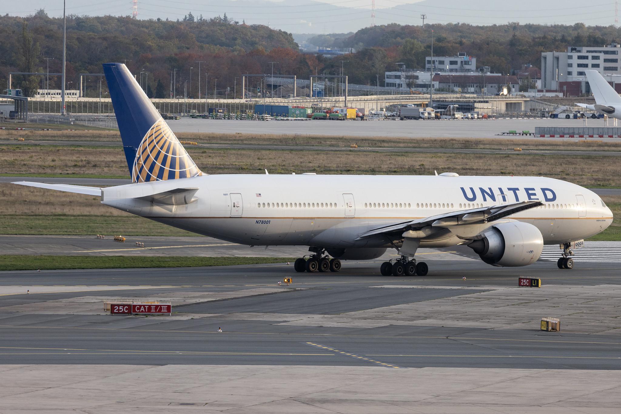 Frankfurt Airport: United Airlines (UA / UAL) | Boeing 777-224(ER) B772 | N78001 | MSN 27577
