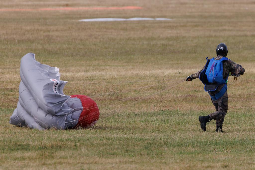 ANTIDOTUM Airshow Leszno: Fallschirmspringer