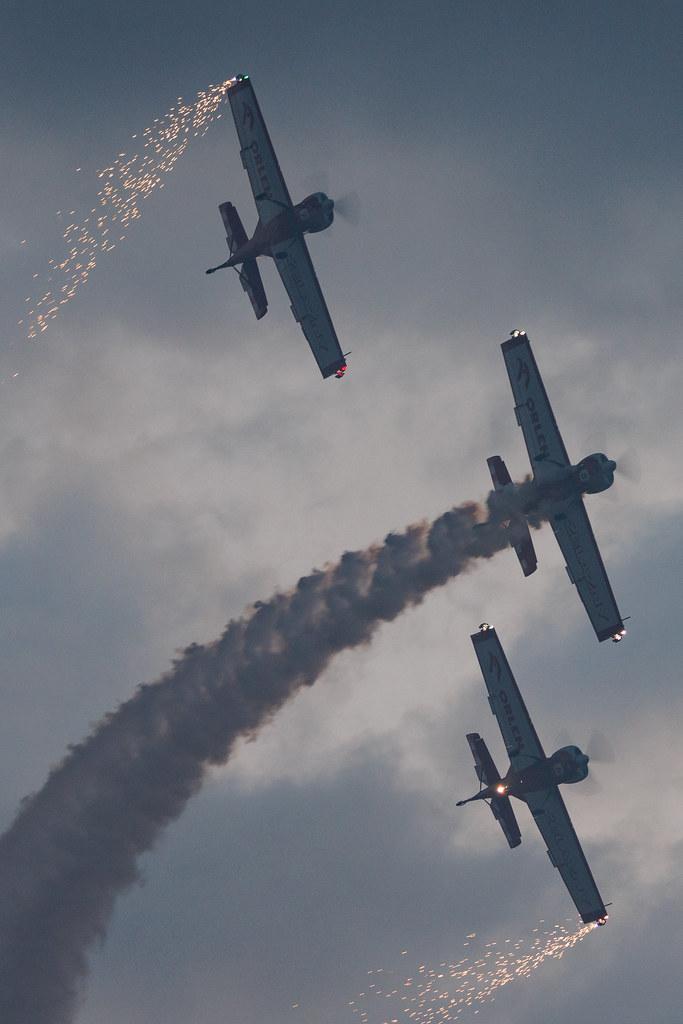 ANTIDOTUM Airshow Leszno: Zelazny Aerobatic Team | Zlin 50LS Z26 | SP-AUC | MSN 0032