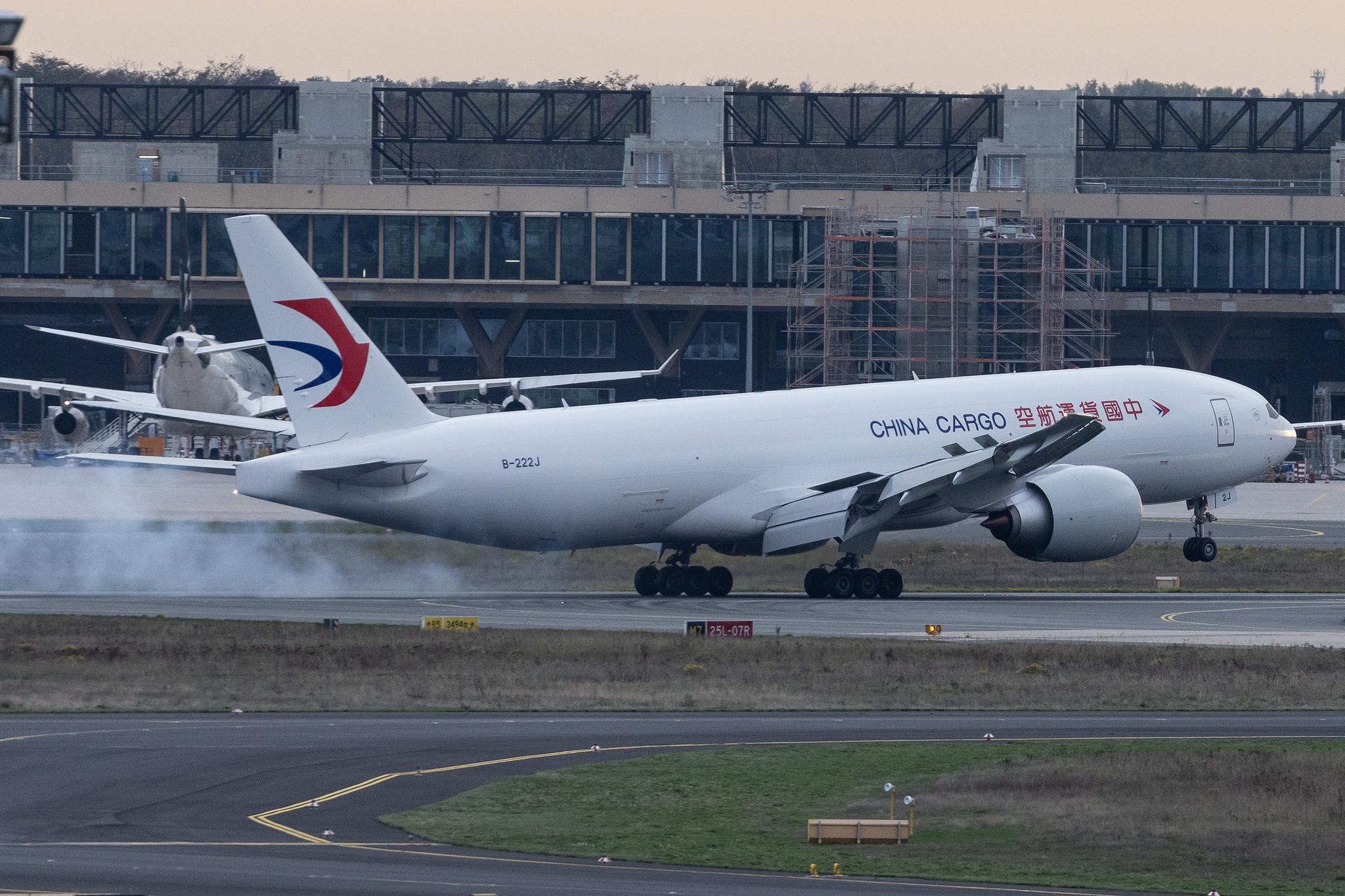 Frankfurt Airport: China Cargo Airlines (CK / CKK) | Boeing 777-F B77L | B-222J | MSN 67770