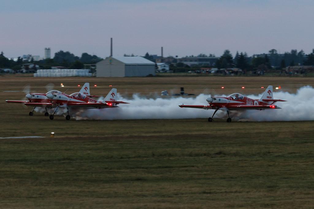 ANTIDOTUM Airshow Leszno: Zelazny Aerobatic Team | Zlin 50LS Z26 | SP-AUC | MSN 0032