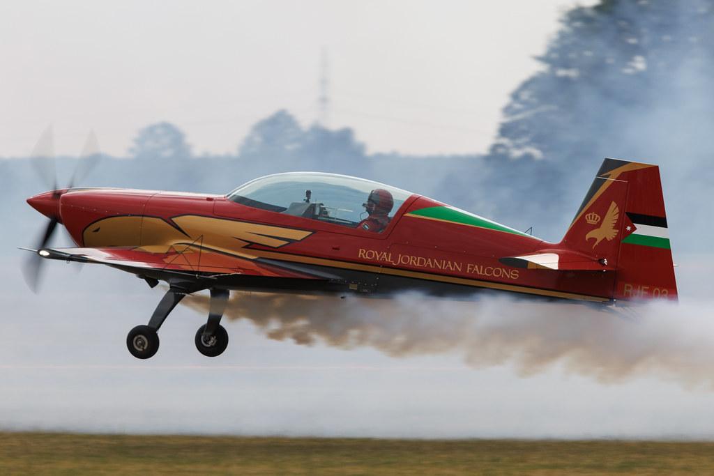 ANTIDOTUM Airshow Leszno: Royal Jordanian Falcons | Extra EA-330LX | RJF01 | MSN LC069