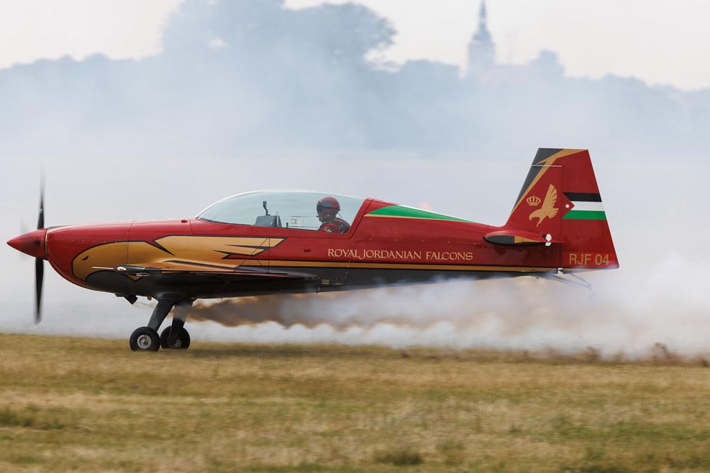 ANTIDOTUM Airshow Leszno: Royal Jordanian Falcons | Extra EA-330LX | RJF01 | MSN LC069