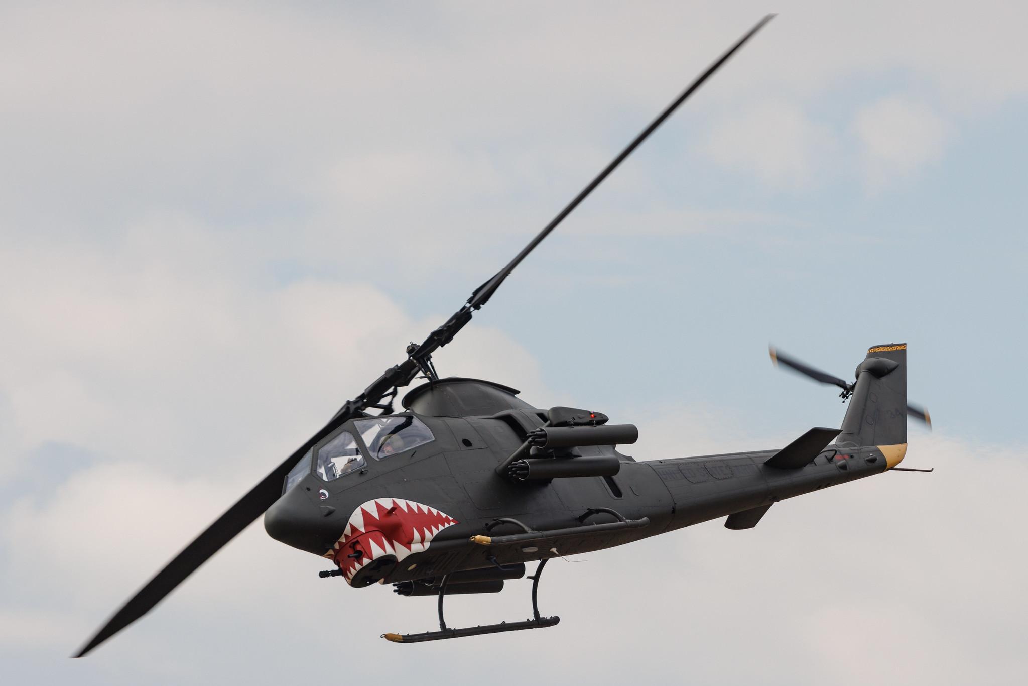 ANTIDOTUM Airshow Leszno: Private owner | Bell TAH-1P Cobra HUCO | OK-AHC | MSN 77-22734