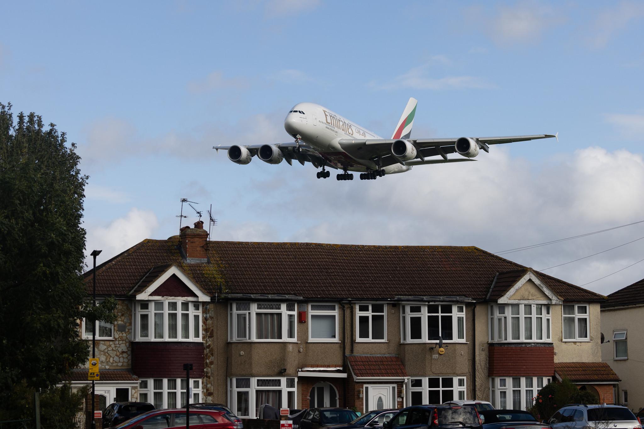 London Heathrow: Emirates (EK / UAE) | Airbus A380-842 A388 | A6-EVP | MSN 269
