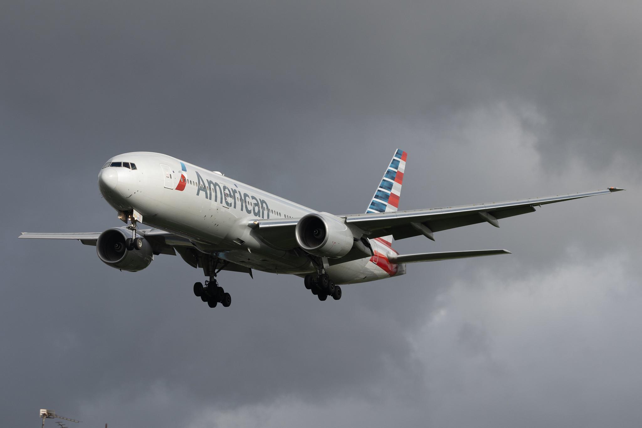 London Heathrow: American Airlines (AA / AAL) | Boeing 777-223(ER) B772 | N768AA | MSN 33540