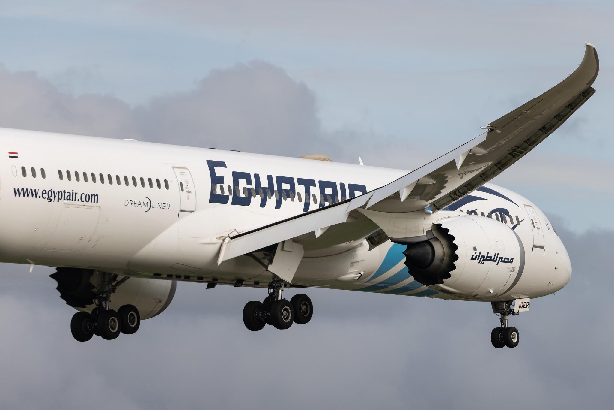 London Heathrow: EgyptAir (MS / MSR) | Boeing 787-9 Dreamliner B789 | SU-GER | MSN 38798