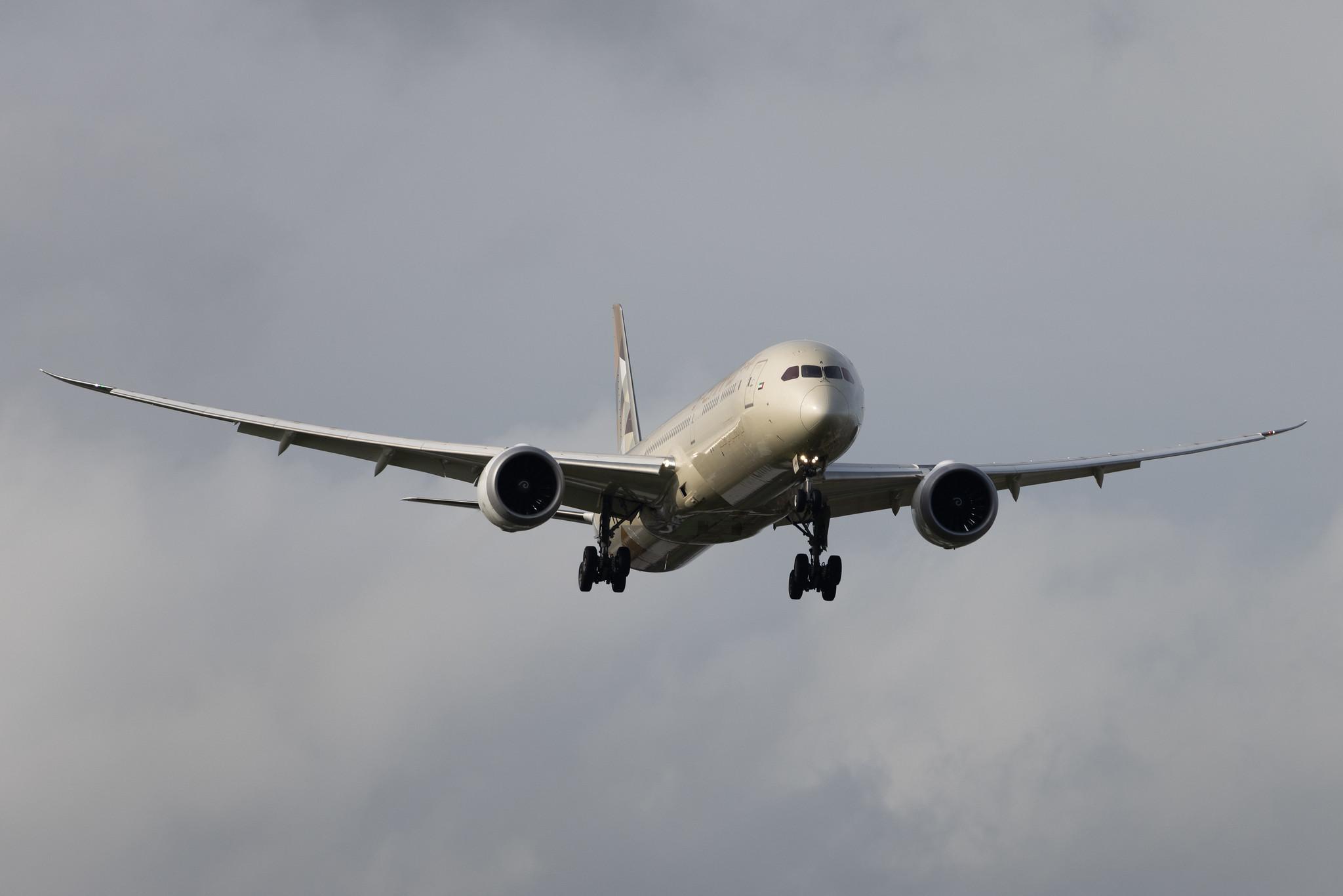 London Heathrow: Etihad Airways (EY / ETD) | Boeing 787-10 Dreamliner B78X | A6-BMA | MSN 60755