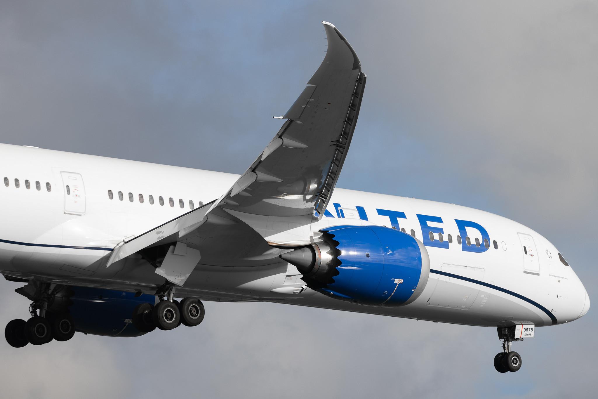 London Heathrow: United Airlines (UA / UAL) | Boeing 787-9 Dreamliner B789 | N29978 | MSN 66137
