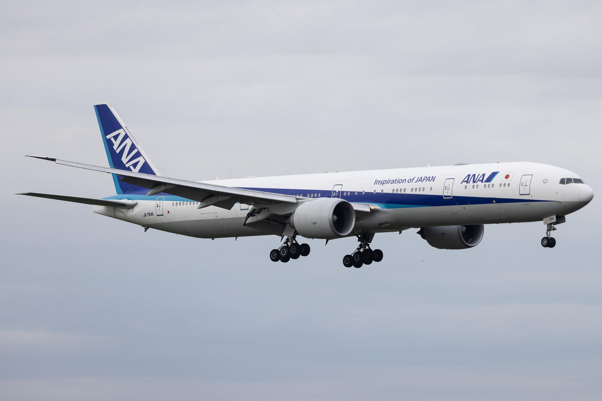 London Heathrow: All Nippon Airways (NH / ANA) | Boeing 777-381(ER) B77W | JA784A | MSN 37950