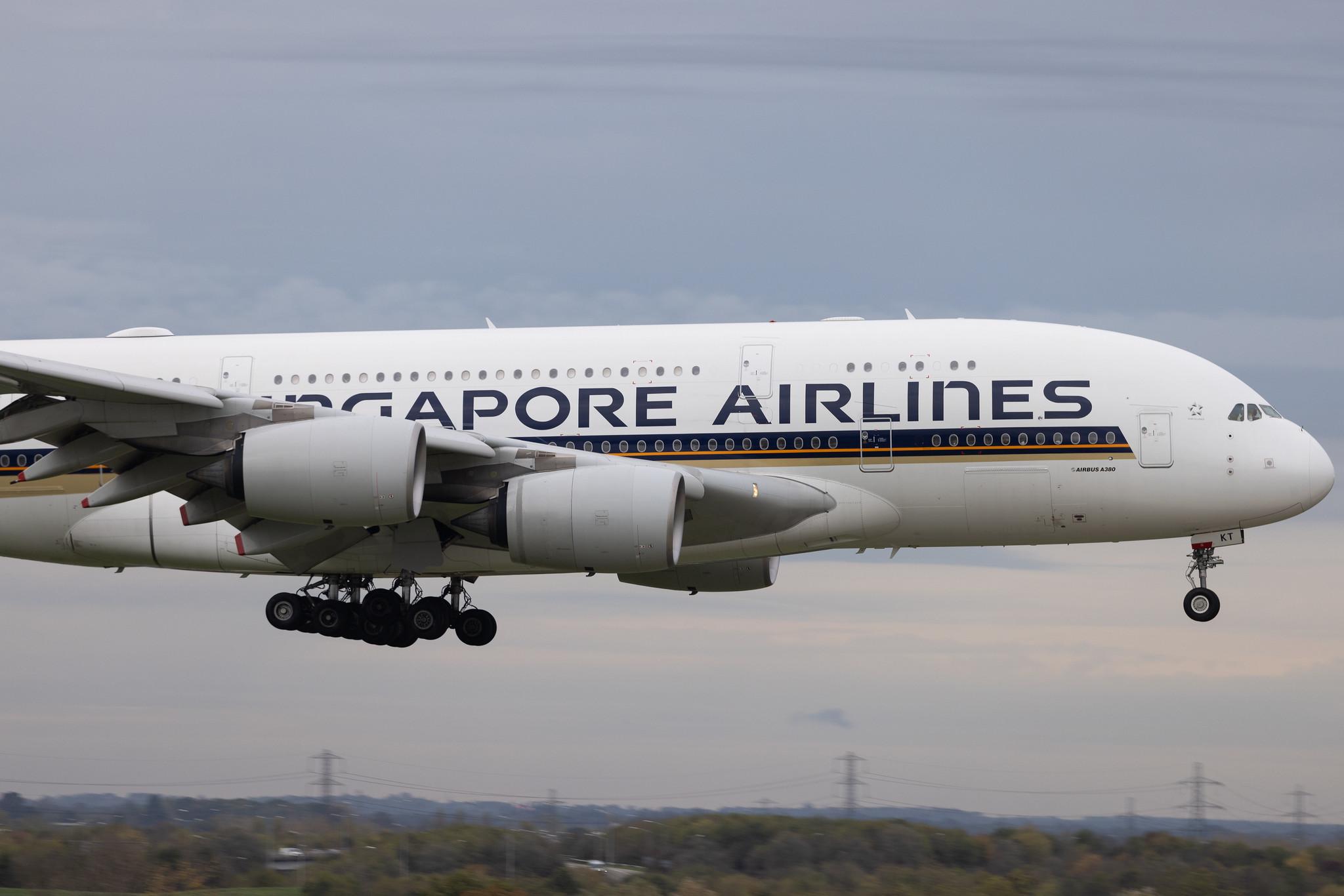 London Heathrow: Singapore Airlines (SQ / SIA) | Airbus A380-841 A388 | 9V-SKT | MSN 092