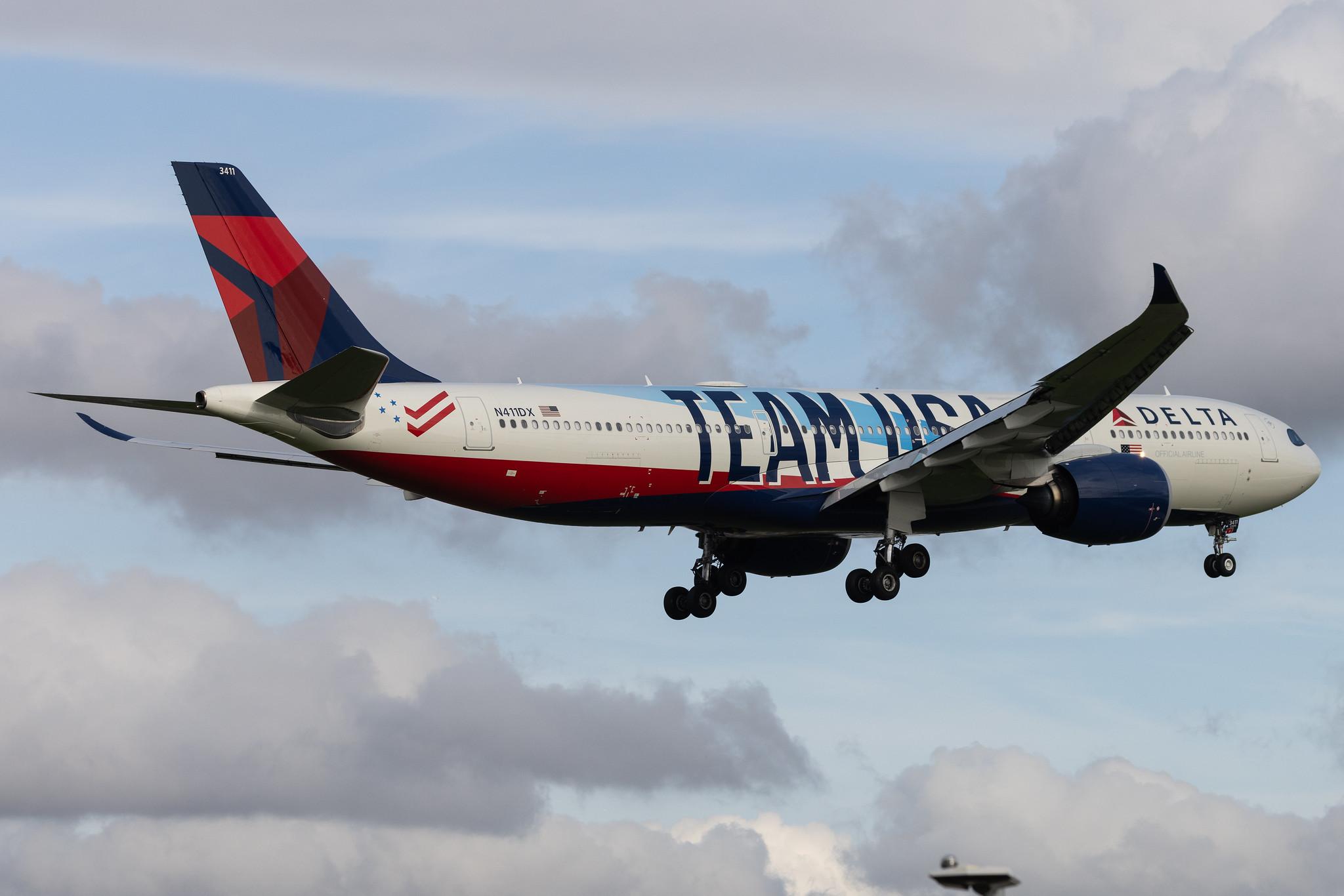 London Heathrow: Delta Air Lines (DL / DAL) | Livery: Team USA Livery | Airbus A330-941 A339 | N411DX | MSN 1991