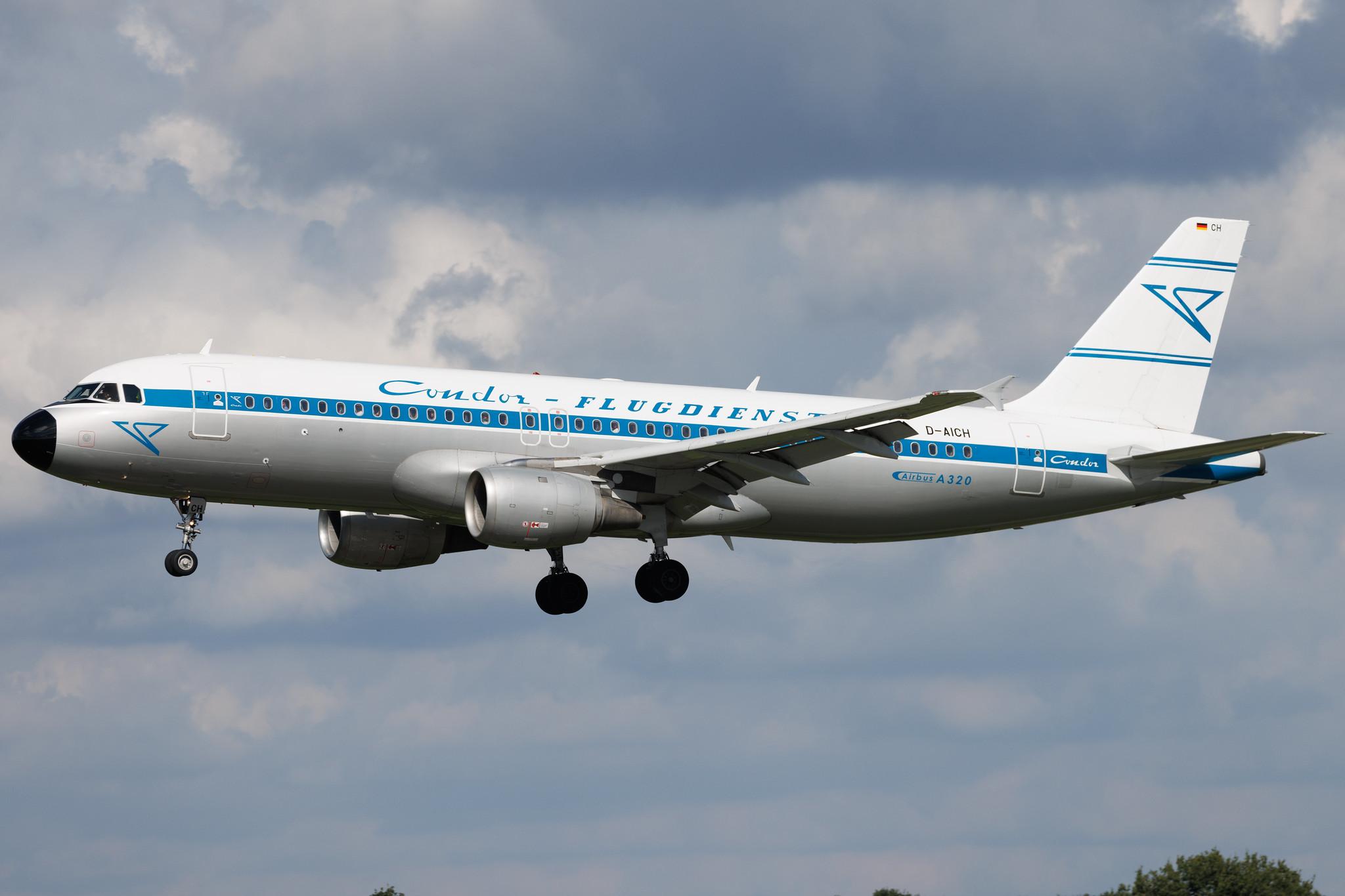 Hamburg Airport: Condor (DE / CFG) | Livery: Retro Livery | Airbus A320-212 A320 | D-AICH | MSN 0971