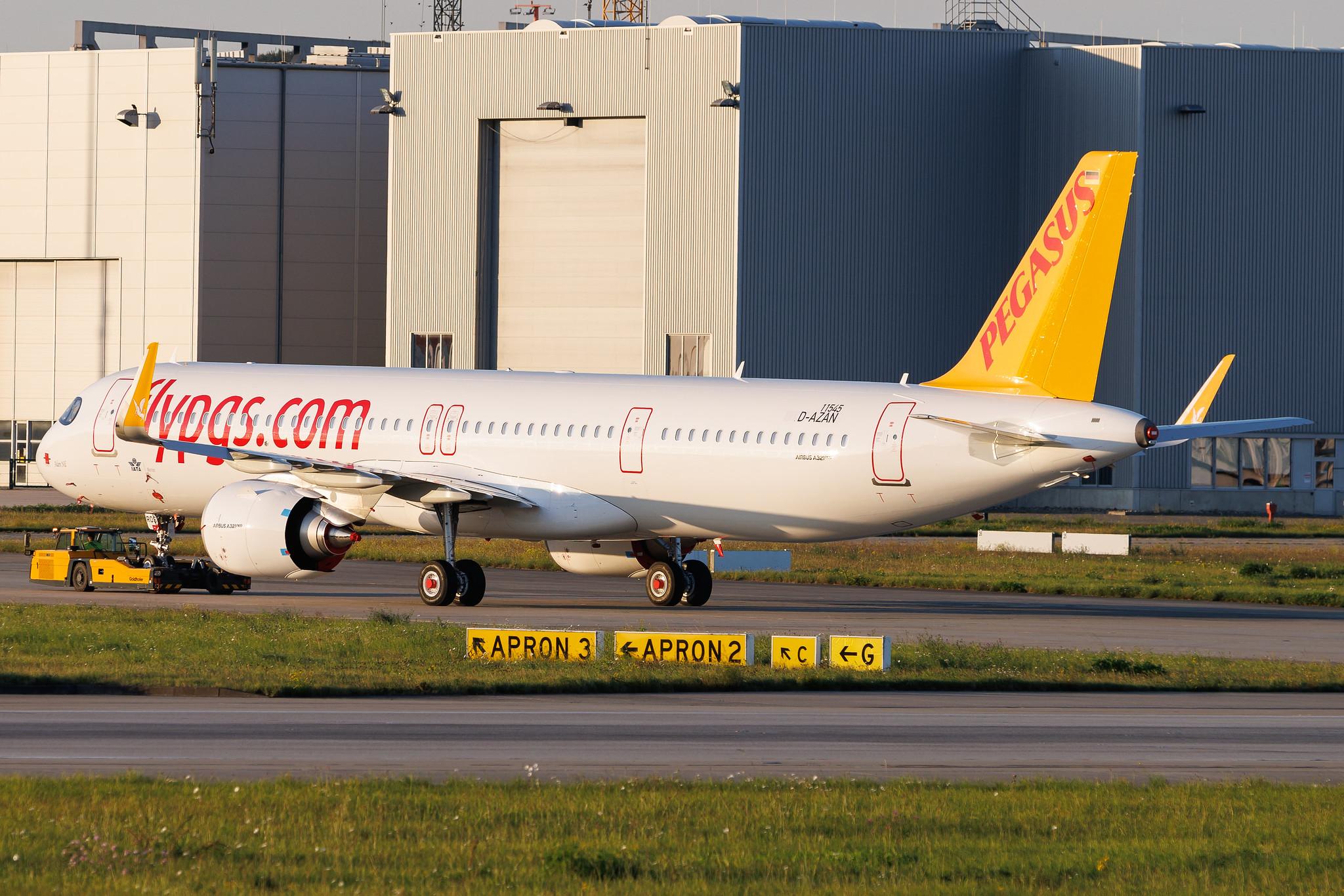 Hamburg Finkenwerder: Pegasus (PC / PGT) | Airbus A321-251NX A21N | D-AZAN | TC-RDS | MSN 11545