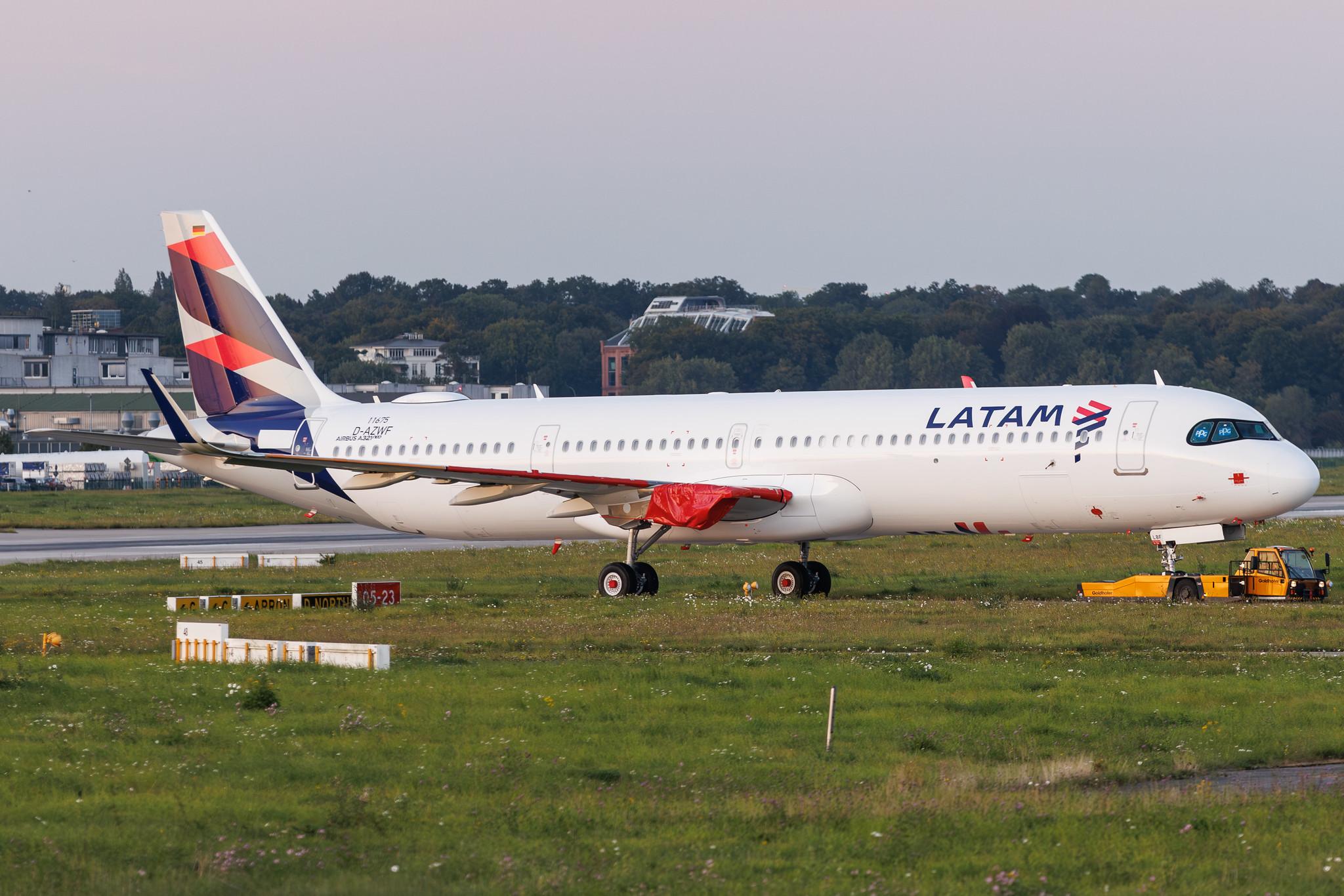 Hamburg Finkenwerder: LATAM Airlines Brasil | Airbus A321-271NX A21N | D-AZWF | PS-LBF | MSN 11675
