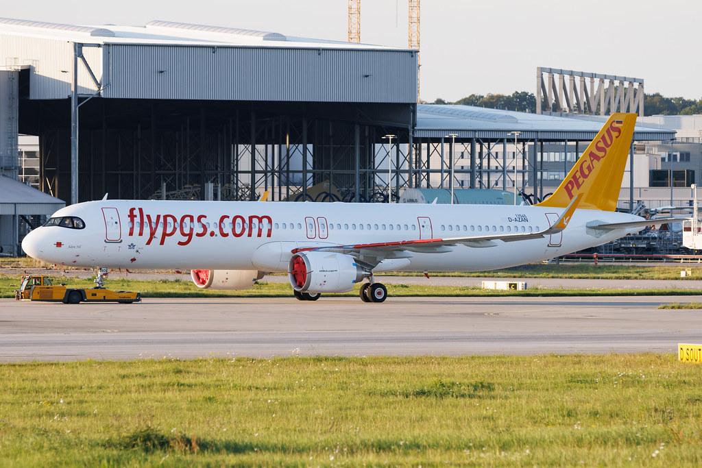 Hamburg Finkenwerder: Pegasus (PC / PGT) | Airbus A321-251NX A21N | D-AZAN | TC-RDS | MSN 11545