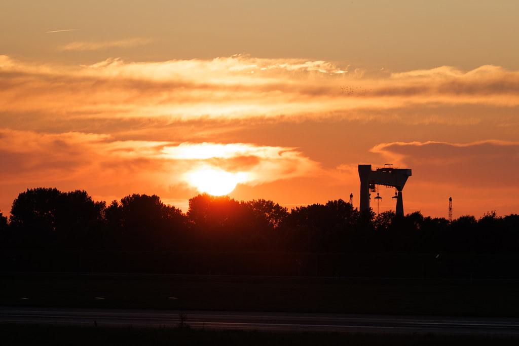 Hamburg Finkenwerder: Sonnenuntergang