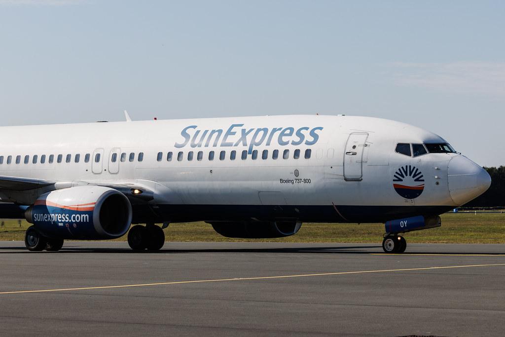 Hamburg Airport: SunExpress (XQ/SXS) | Boeing 737-8HC B738 | TC-SOY | MSN 40777