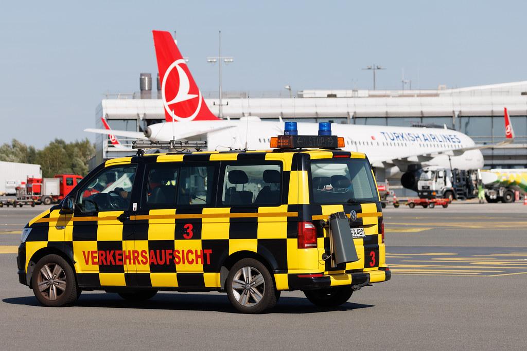 Hamburg Airport: Verkehrsaufsicht 3