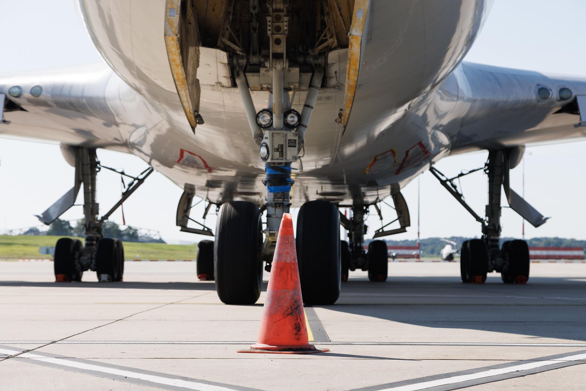 Hamburg Airport: JetOneX | Boeing 747-41R B744 | VQ-BZV | MSN 29406