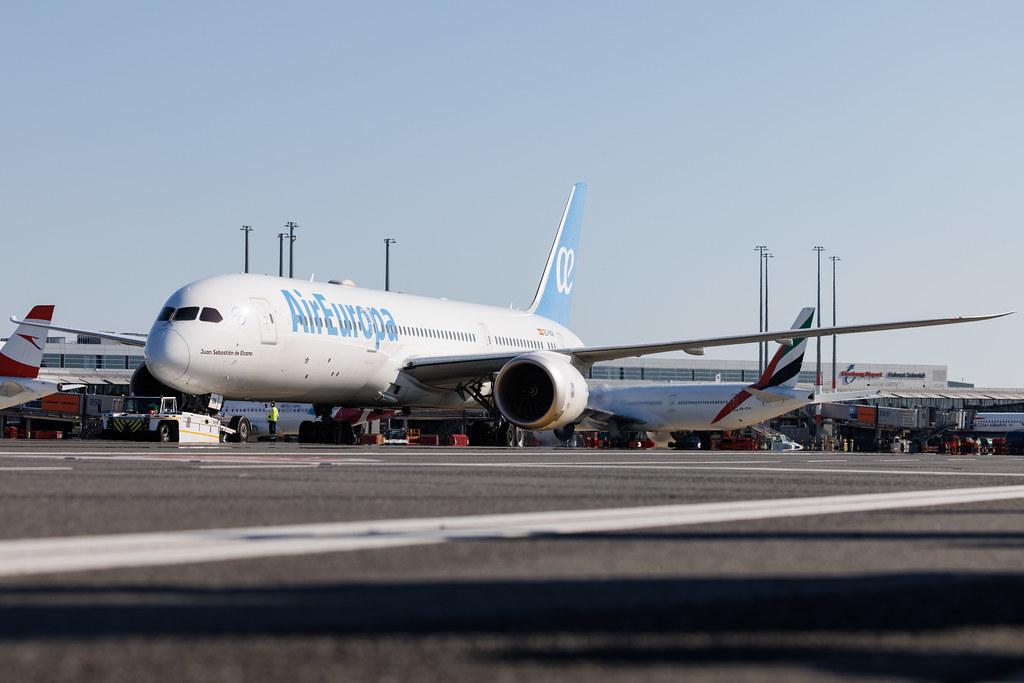 Hamburg Airport: Air Europa (UX / AEA) | Boeing 787-9 Dreamliner B789 | EC-NGN | MSN 62518