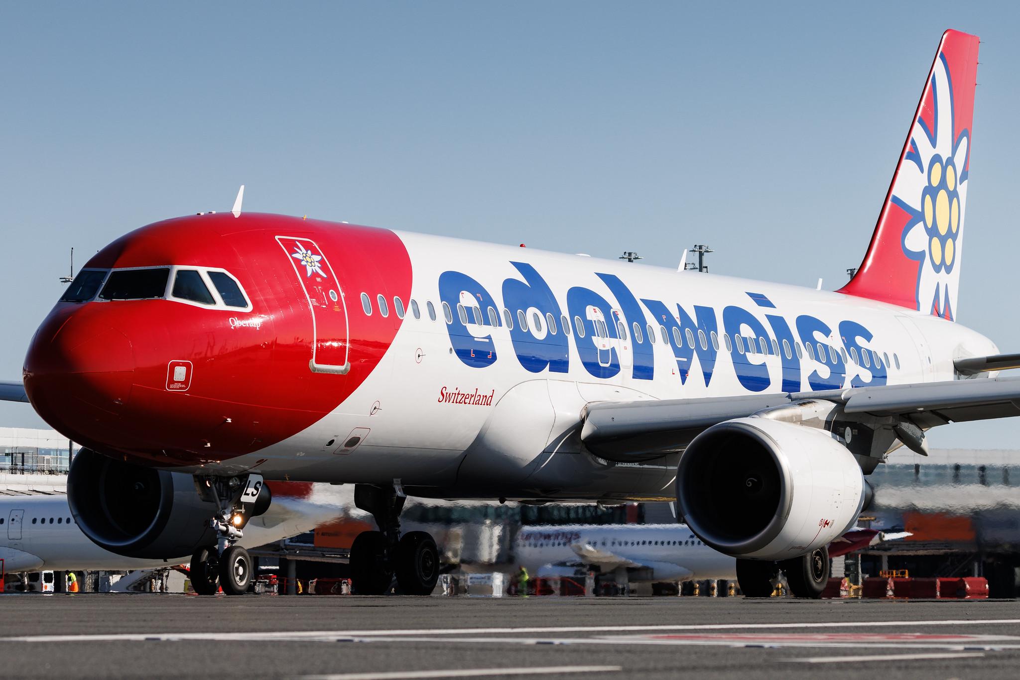 Hamburg Airport: Edelweiss Air (WK / EDW) | Airbus A320-214 A320 | HB-JLS | MSN 5069