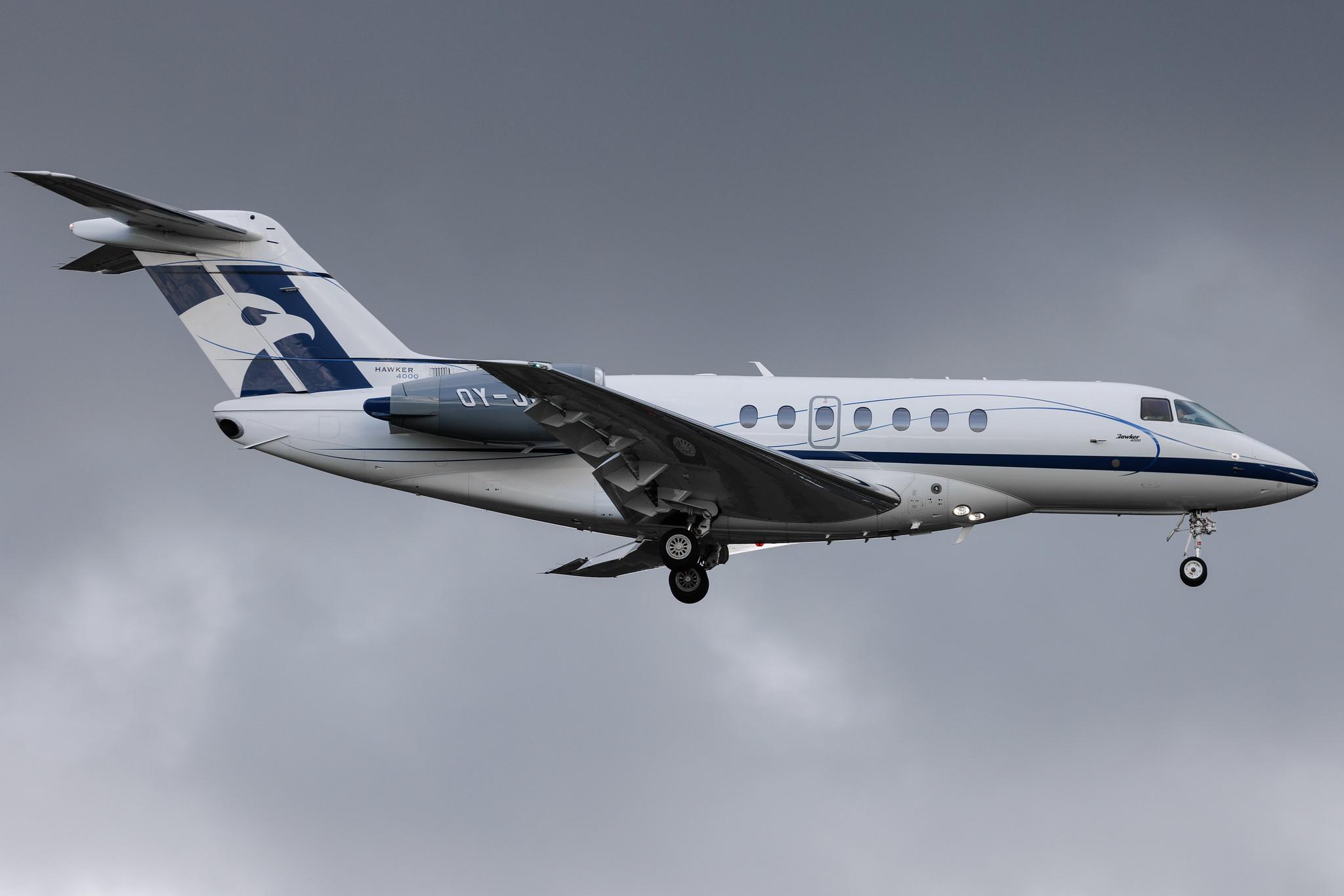 Hamburg Airport: Sun-Air (EZ / SUS) | Hawker 4000 Horizon HA4T | OY-JJJ | MSN RC-57