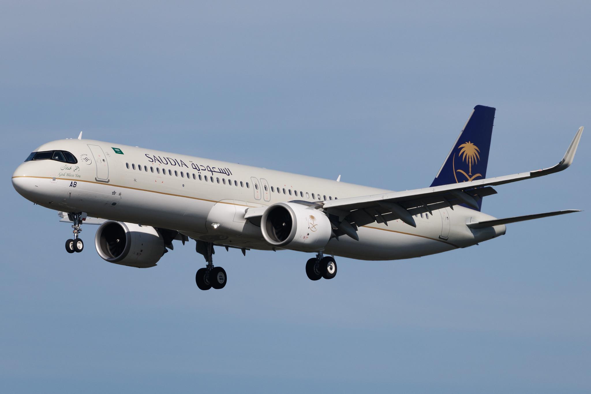 Frankfurt Airport: Saudia (SV / SVA) | Airbus A321-251NX A21N | HZ-ASAB | MSN 11420
