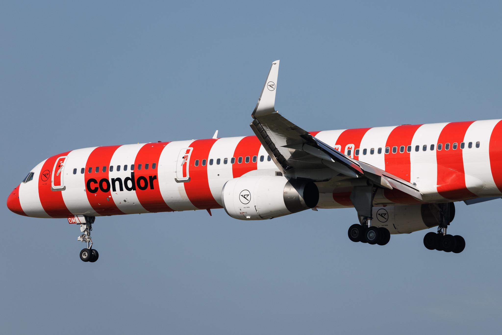 Frankfurt Airport: Condor (DE / CFG) | Boeing 757-330 B753 | D-ABOM | MSN 29022