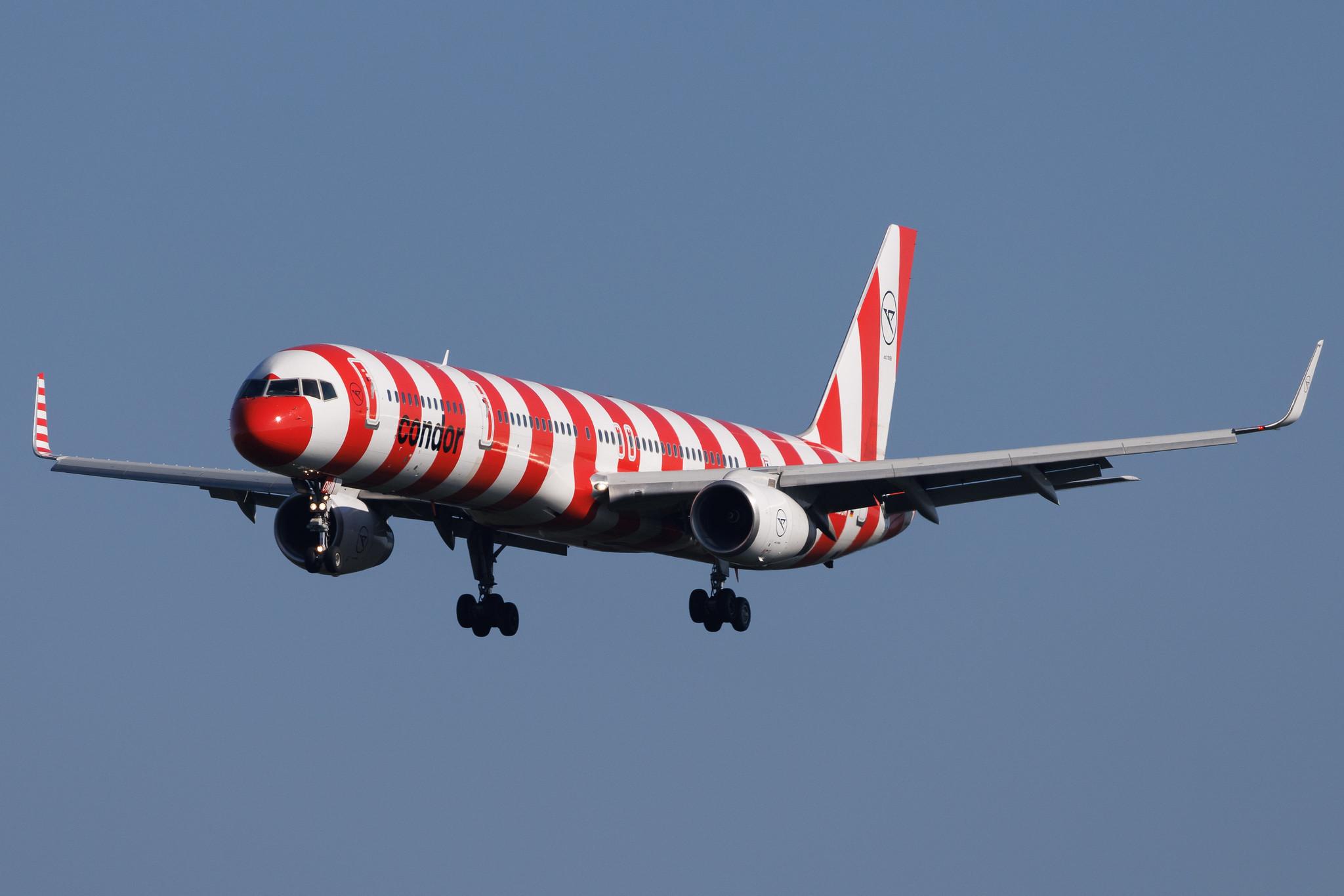 Frankfurt Airport: Condor (DE / CFG) | Boeing 757-330 B753 | D-ABOM | MSN 29022