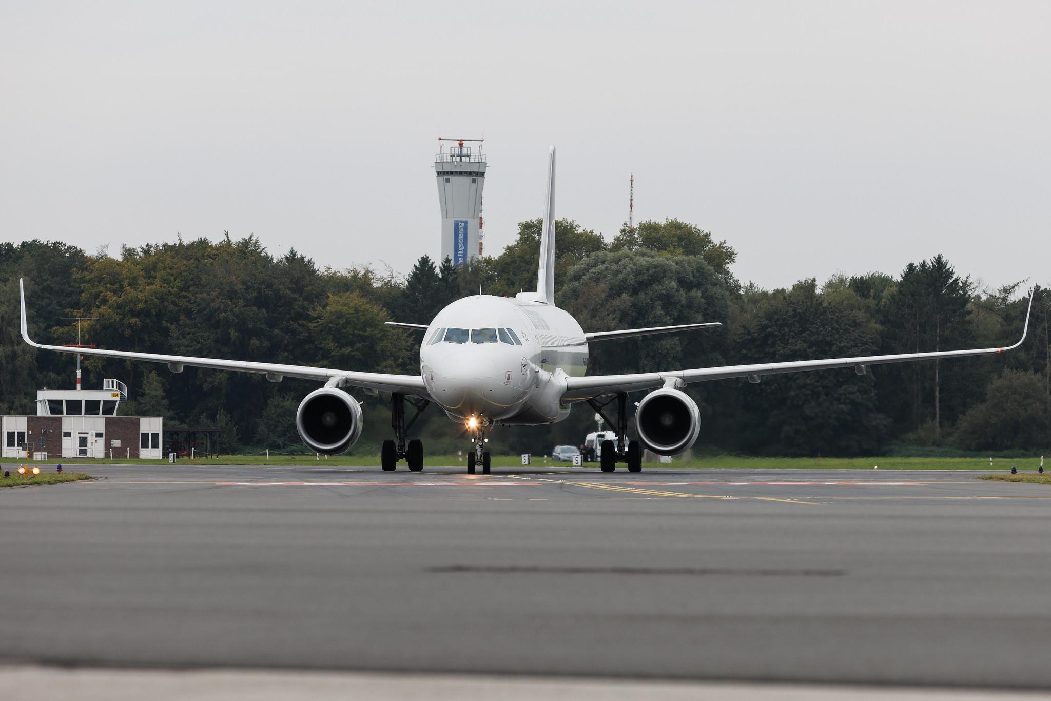 Hamburg Airport: Lufthansa (LH / DLH) | Airbus A320-214 A320 | D-AIZQ | MSN 5497