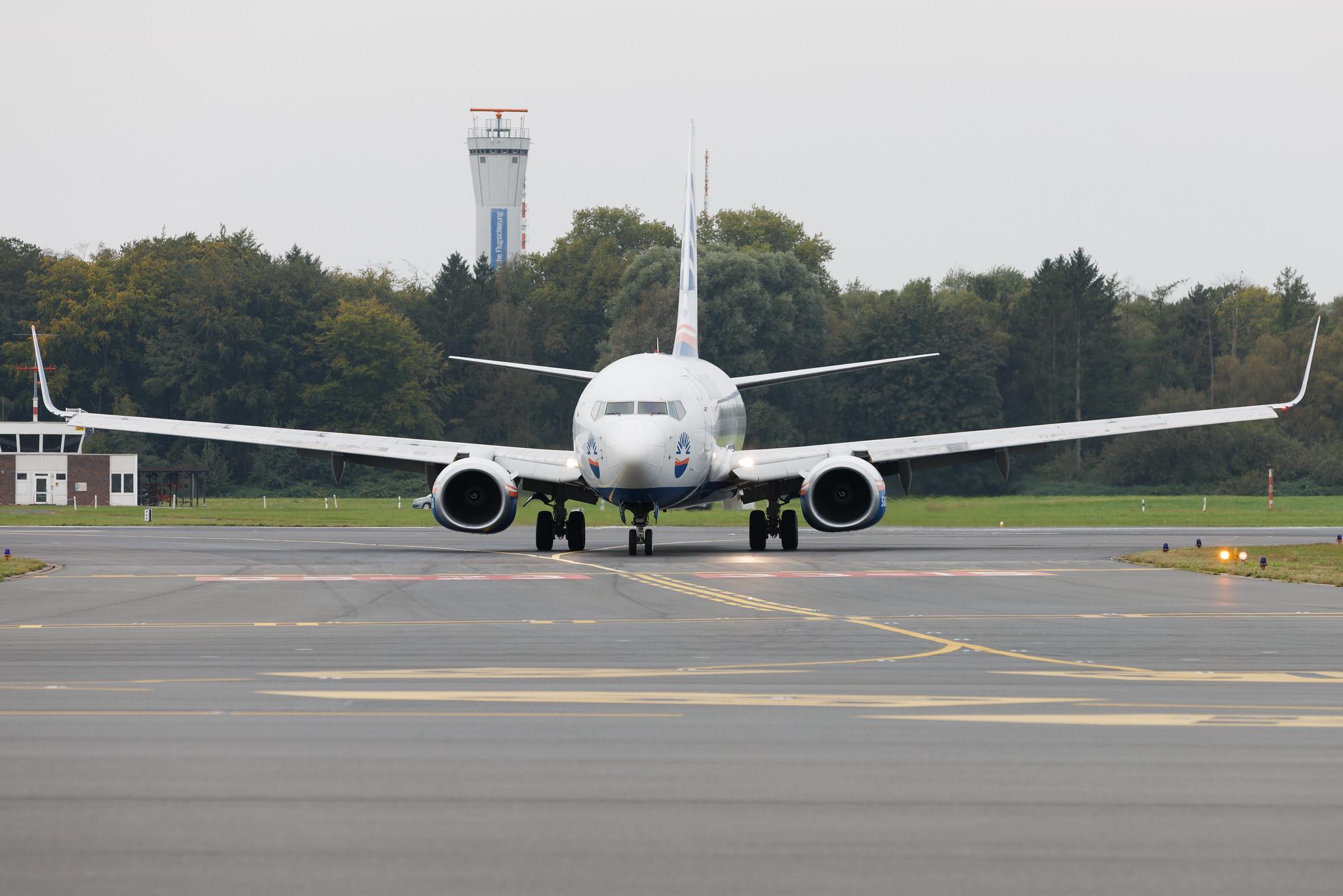 Hamburg Airport: SunExpress (XQ / SXS) | Boeing 737-8AS B738 | TC-SOO | MSN 33558