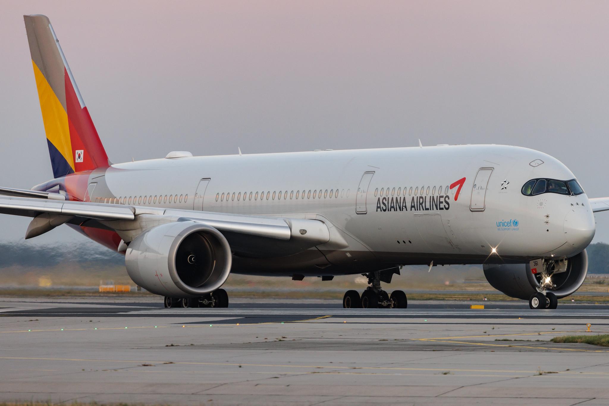 Frankfurt Airport: Asiana Airlines (OZ / AAR) | Airbus A350-941 A359 | HL8361 | MSN 301