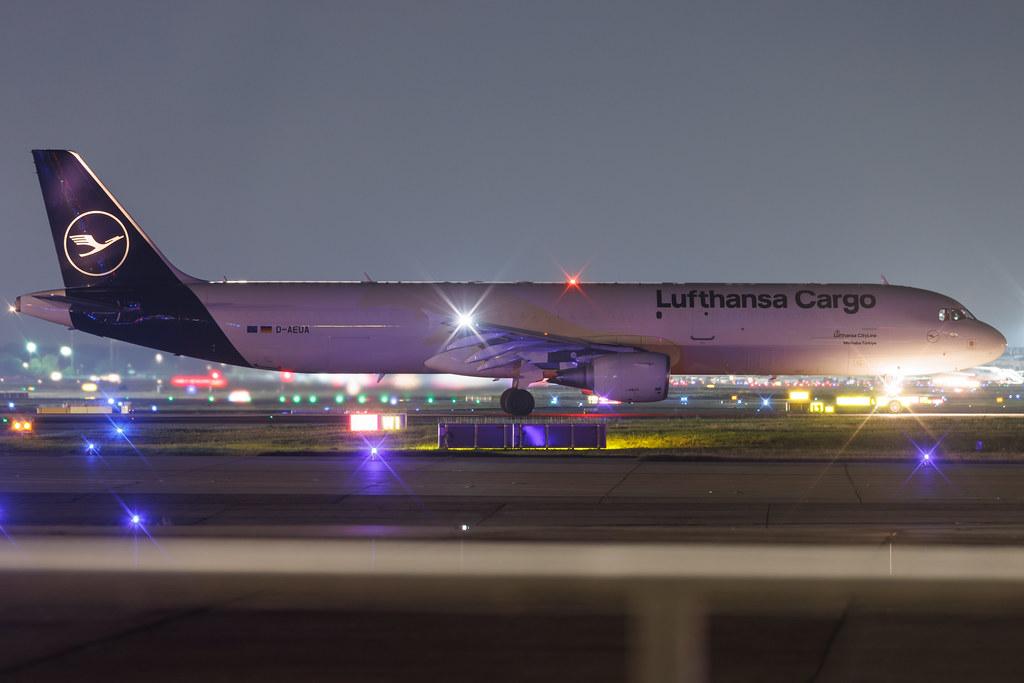 Frankfurt Airport: Lufthansa Cargo (/ GEC) | Operator: Lufthansa CityLine | Airbus A321-211 A321 | D-AEUA | MSN 1988