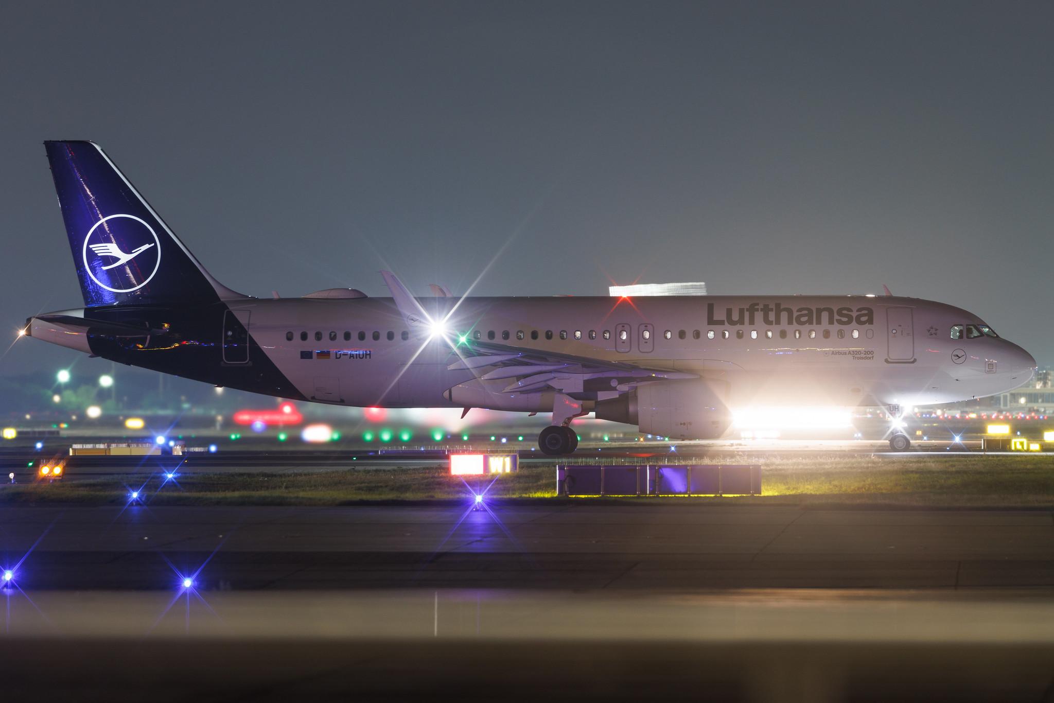 Frankfurt Airport: Lufthansa (LH / DLH) | Airbus A320-214 A320 | D-AIUH | MSN 6225